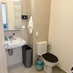 Away From - Cozy And Spacious With Balcony