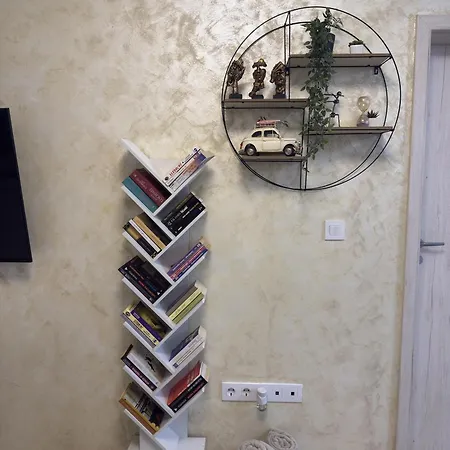 Apartament Away From - Cozy And Spacious With Balcony *