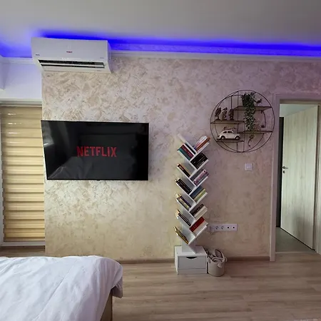 Away From - Cozy And Spacious With Balcony * Bucureşti
