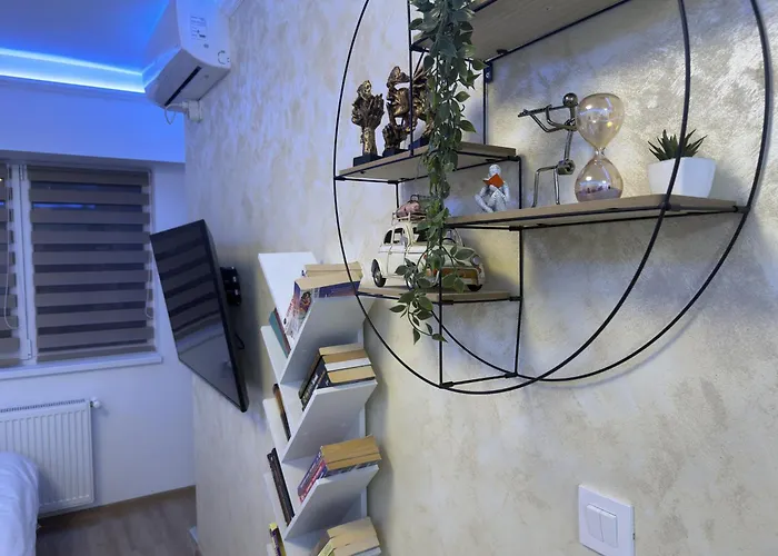 Apartament Away From - Cozy And Spacious With Balcony *